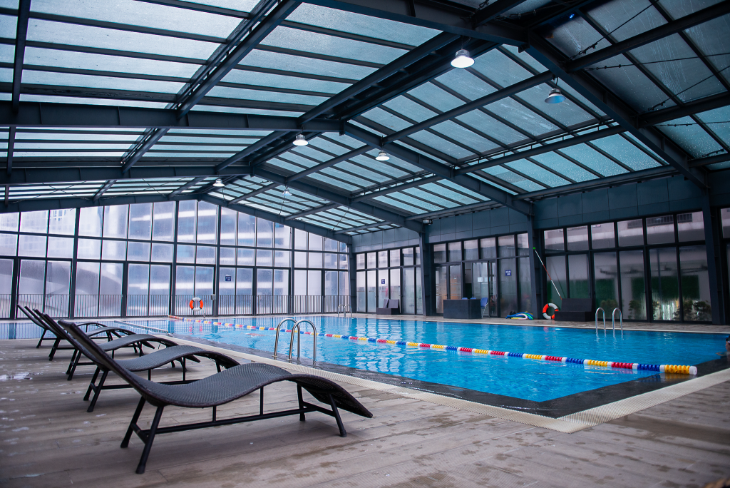 bể bơi bốn mùa tại Sun Fitness & Pool cơ sở Tôn Thất Thuyết