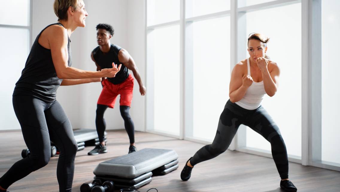 Tập gym cường độ cao dẫn đến căng cơ