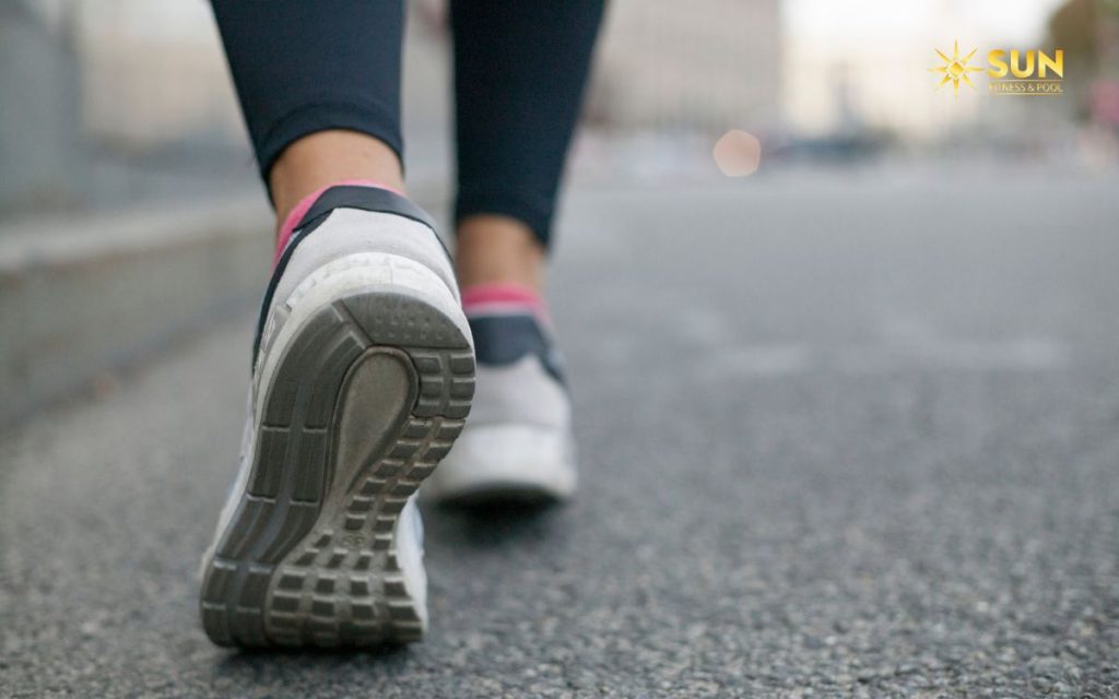 công dụng của việc đi bộ đối với sức khỏe